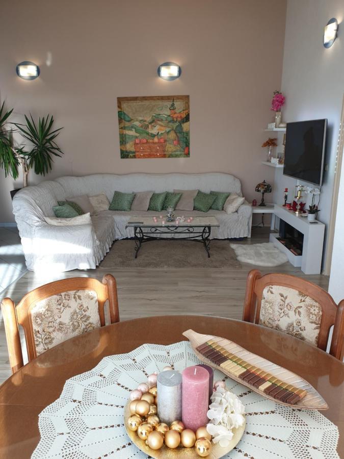 Apartmani Mlikotic Dugi Rat Bagian luar foto